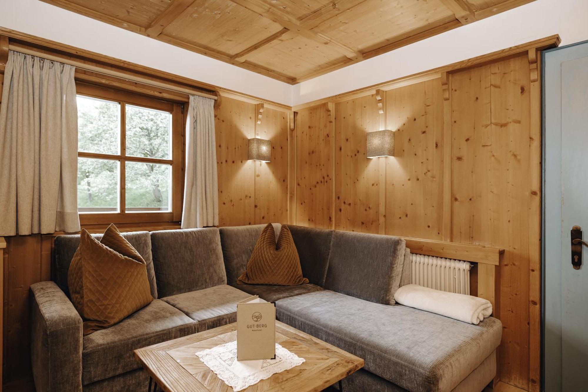 Gut Berg Naturhotel Sankt Johann im Pongau Habitación foto