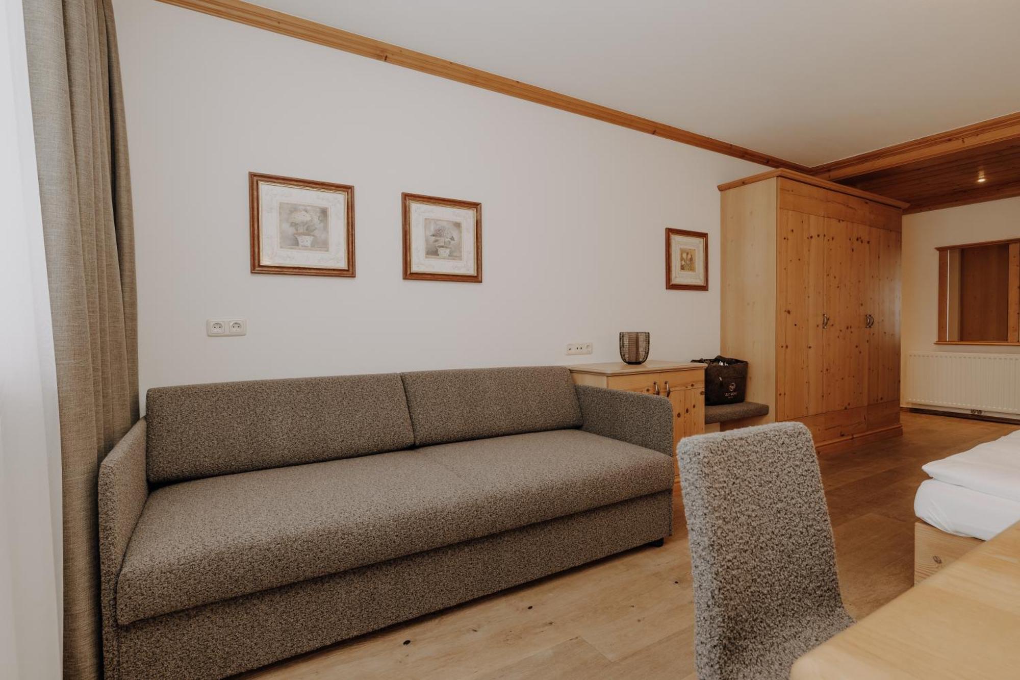 Gut Berg Naturhotel Sankt Johann im Pongau Habitación foto
